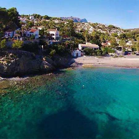 Villa Bonita Con Piscina Privada Y Vistas Al Mar