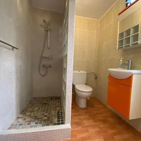 Bonita Con Piscina Privada Y Vistas Al Mar