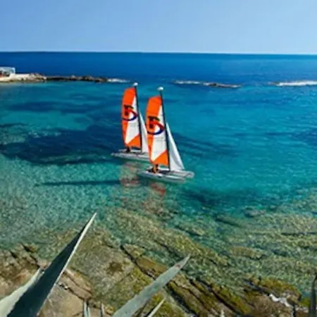 Villa Bonita Con Piscina Privada Y Vistas Al Mar