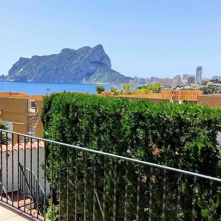 Villa Bonita Con Piscina Privada Y Vistas Al Mar