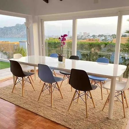 Bonita Con Piscina Privada Y Vistas Al Mar *