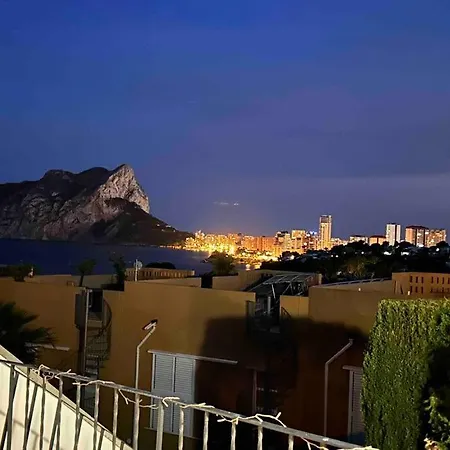 Bonita Con Piscina Privada Y Vistas Al Mar Villa Calpe